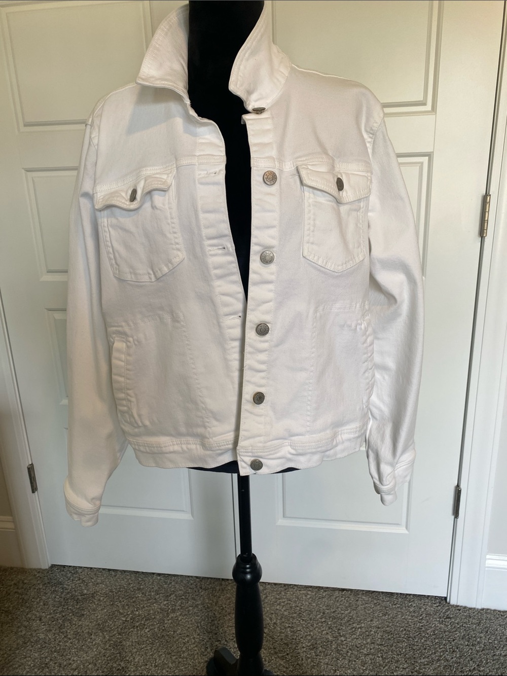 Wonderly White Women's Denim Jacket